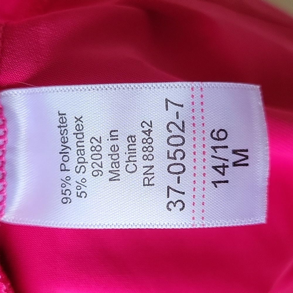 Top with Peak a Boo Bell Sleeves Size 16 - Picture 4 of 10